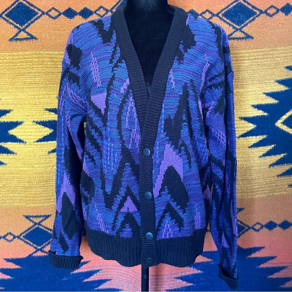 Vintage Chartwell Button up Sweater. 80’s. Acrylic. Embroidered. Medium. R.O.C.